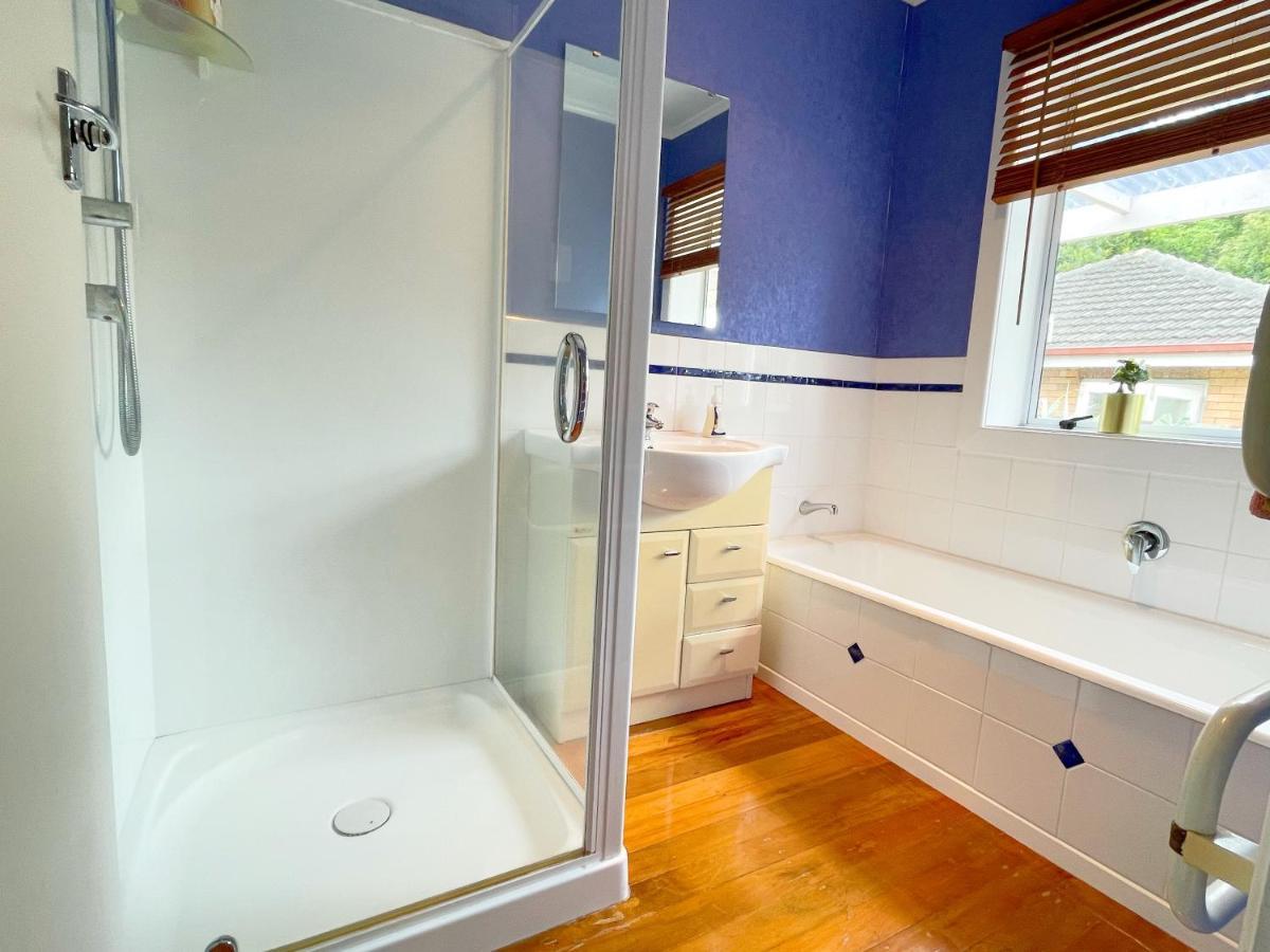 Central Location So Much Space Pool Opens In Summer Villa Hamilton Ngoại thất bức ảnh